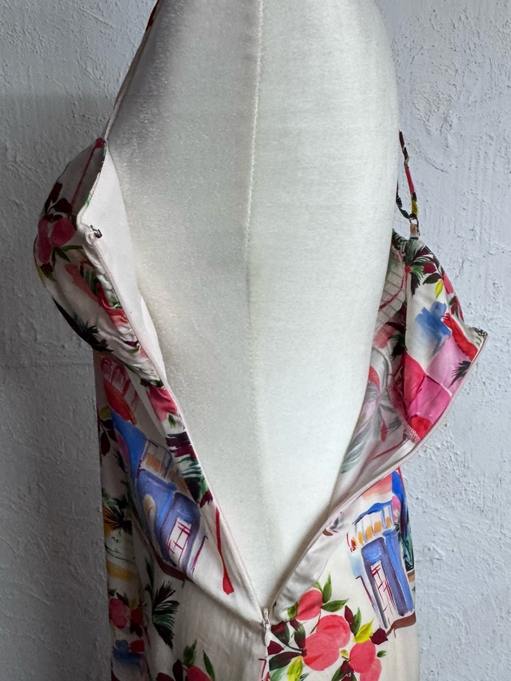 Marine Layer Paloma Halter Maxi Dress Tropical
Palmas Print Size XS - Picture 8 of 10